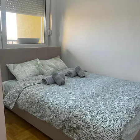Lv Apartments Белград Екстериор снимка